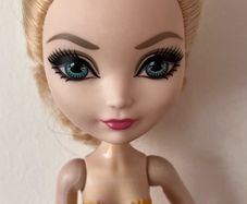 Ever After High Apple White Doll