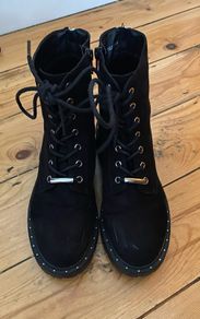 Ladies Schuh Black Suede Ankle Boots, Size 40 / 7
