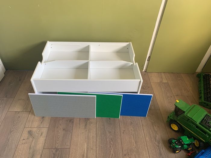 Lego Table