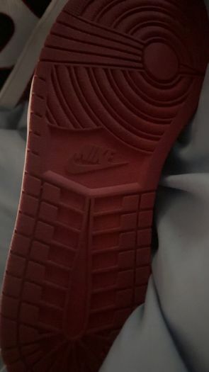Nike Air Jordan 1 Retro High Bloodline