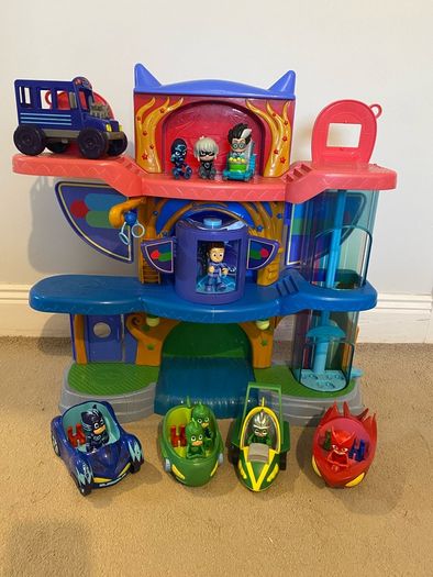 PJ Masks House, vehicles & characters