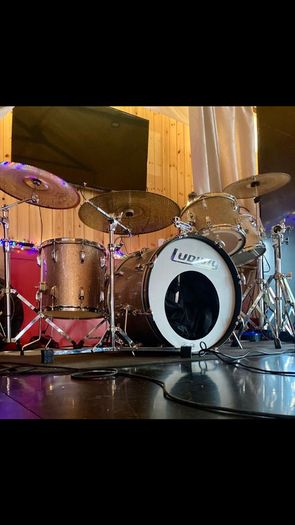 Vintage 1970s Ludwig Champagne Sparkle 4-piece drum kit