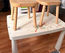 Children table and chairs