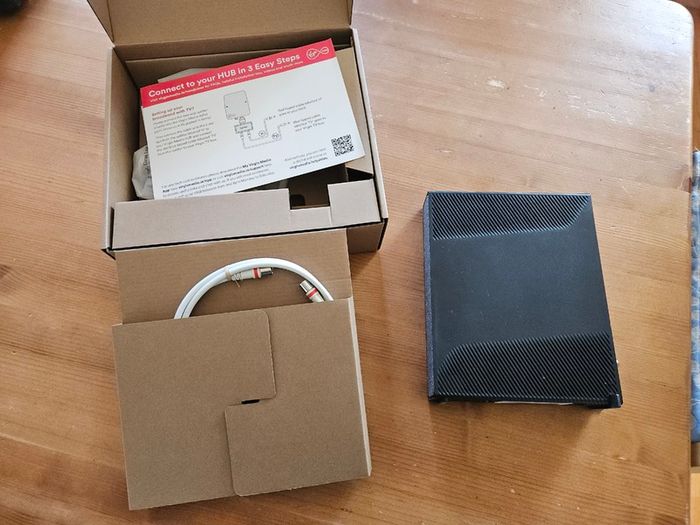 Virgin Media Hub 5 Wifi Router