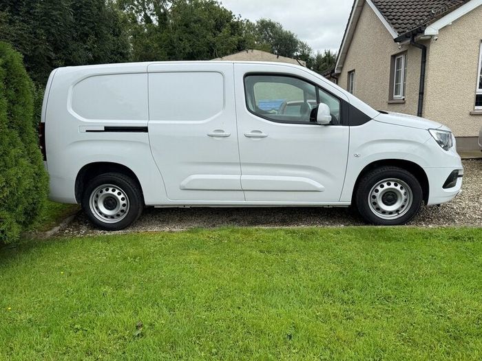 242 Opel Combo LWB no vat