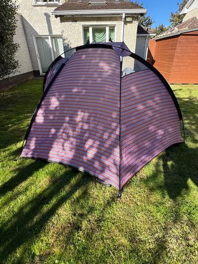 Beach tent