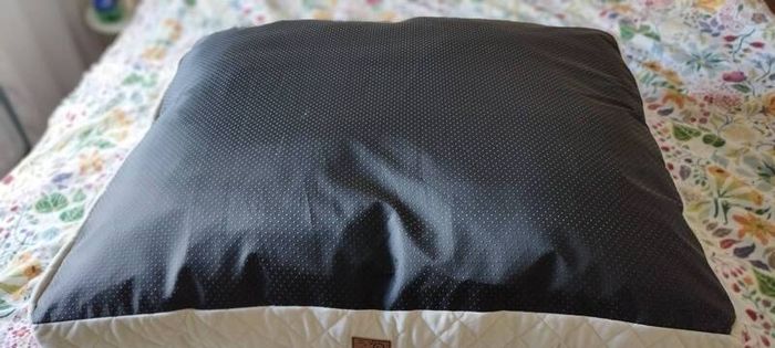 XL dog bed new