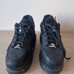 bufallo black, size 39