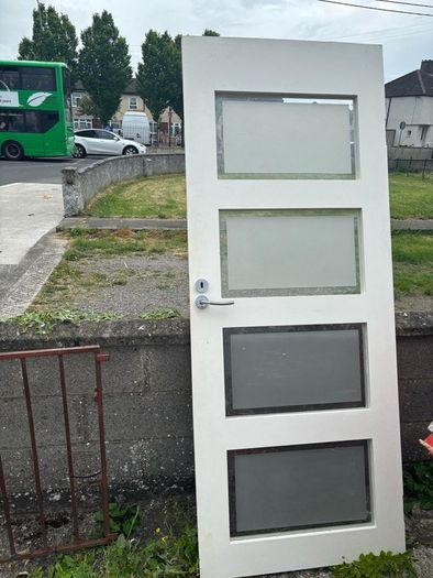 doors with handles no keys
