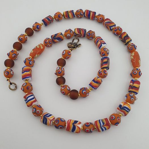 Vintage Venetian Style Skunk Eyes & Feather Desgin Glass Beads Necklace