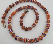 Vintage Venetian Style Skunk Eyes & Feather Desgin Glass Beads Necklace