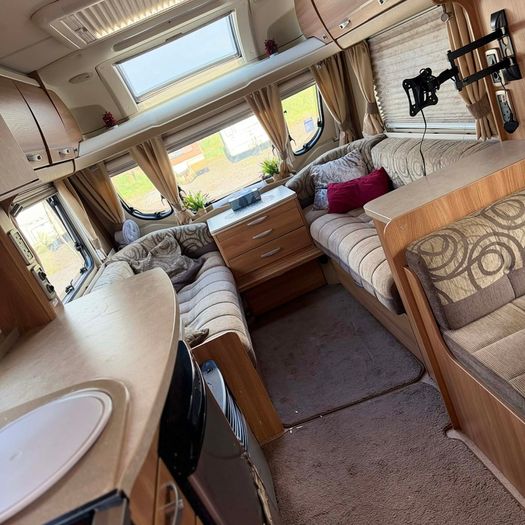 Caravan- Swift Challenger 530