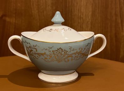 Sugar Bowl & Lid By Royal Doulton