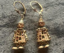 9 carat vintage clown earrings