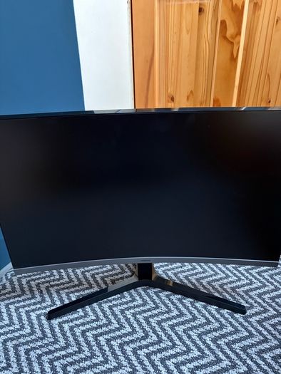 Samsung 27" Curve monitor