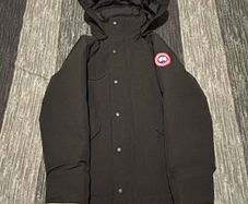 Canada Goose boys black winter jacket - age 7-8