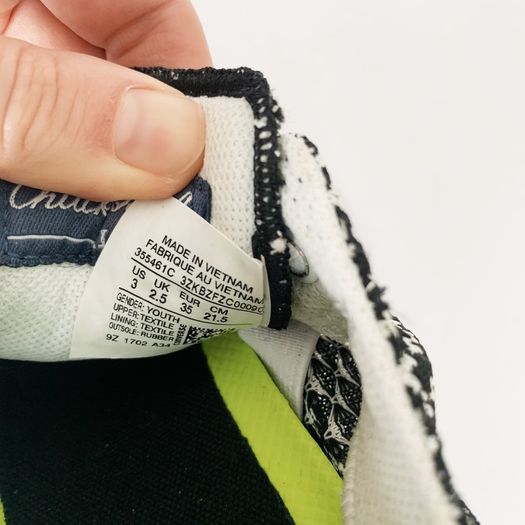 Converse size UK 2.5