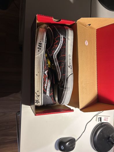 Stranger things Hellfire club Vans