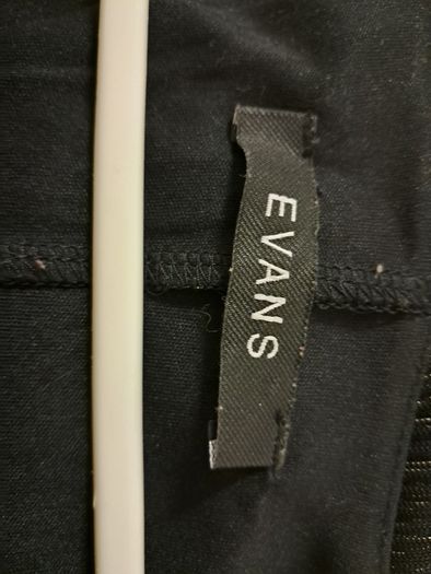 Black/silver top size 22/24