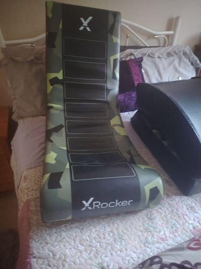 Rocker gaming chairs