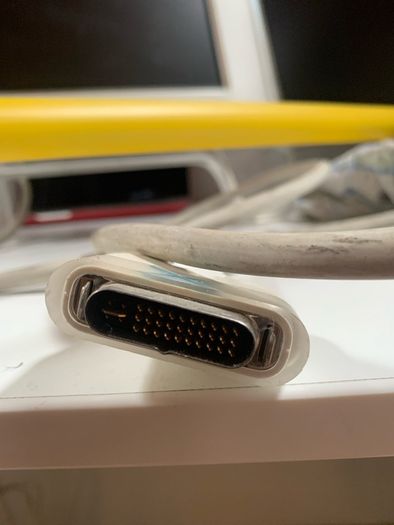 apple screen/ monitor
