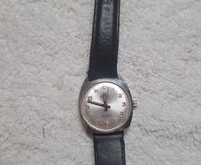 Vintage mechanical Pierpont watch.