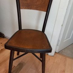 fischel crocodile design chair