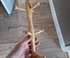 Wooden cup holder