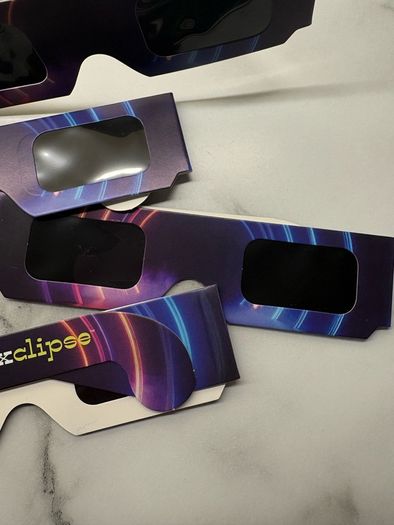 solar eclipse glasses