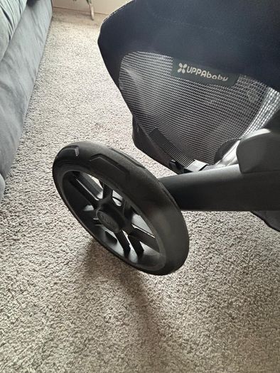 Uppababy Vista 2 Travel System and Cybex Car Seat