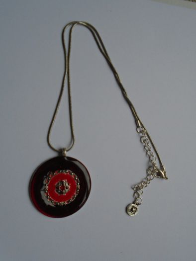 Ikita pendant, Jewellery, Gift. Necklace