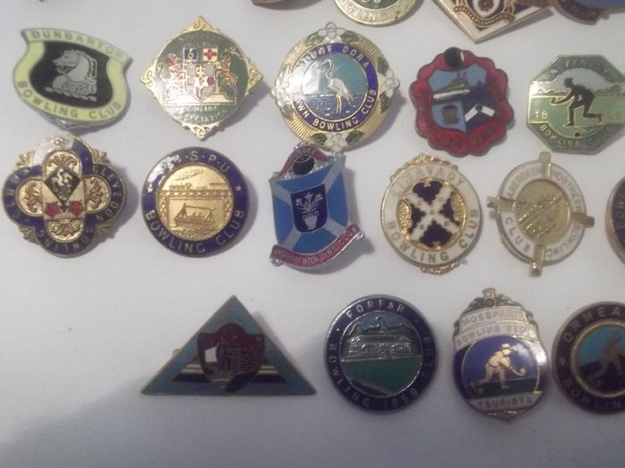 42 vintage enamel bowing badges