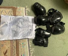 Knee wrist & elbow protectors
