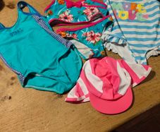 Girls age 4, Swim suits, Bikini, Dunne Stores.