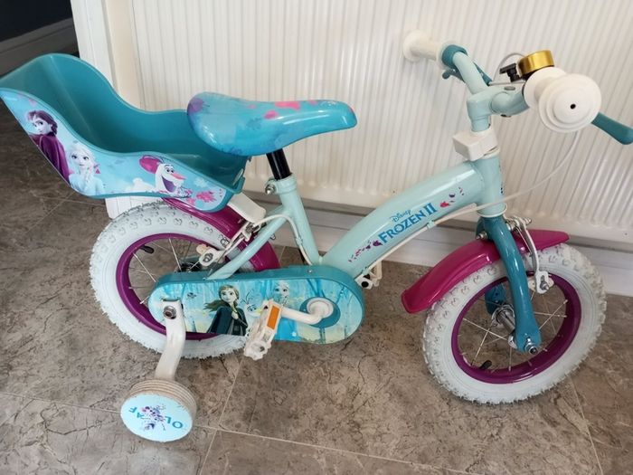 Kids frozen bike size 12 inch wheels.