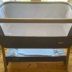 Bedside co-sleeper baby crib