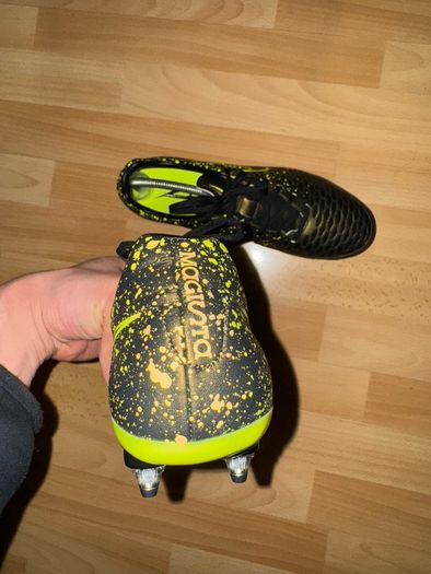 Nike Magista Orden Dark Citron/Black/Volt SG 651543-370