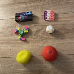 fidgets