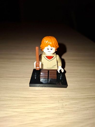 A mix of Lego Harry Potter Minifigures
