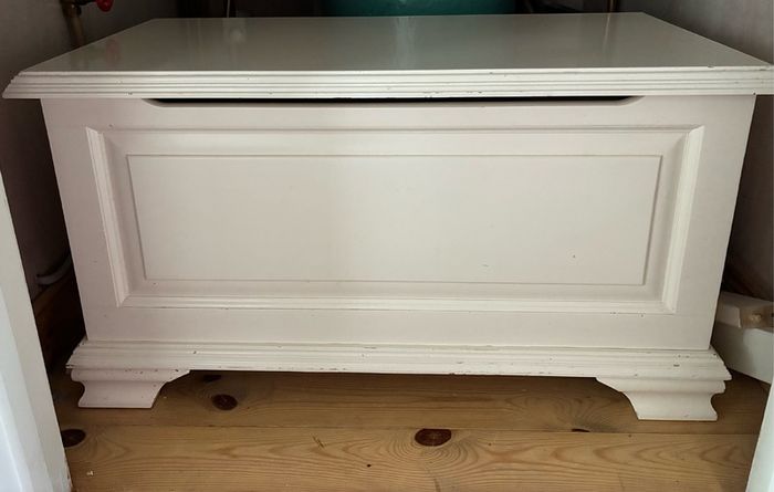 Blanket box