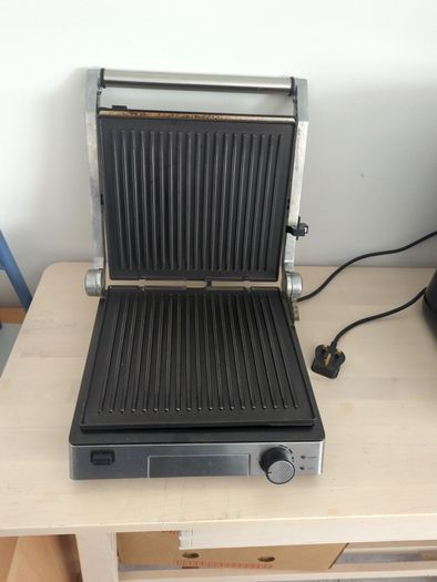 Electric grill panini press