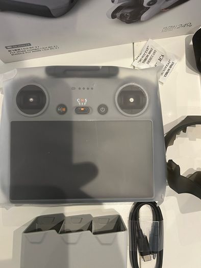 Dji Mini 4 Pro  New not power on yet
