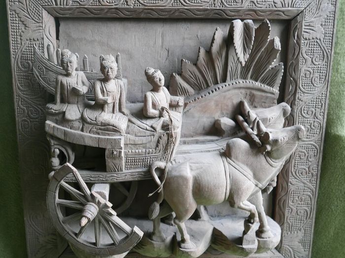 Ancient Chinese Bas-relief in Oak - Chinese Hand Carved Oak ,Antique Wall Art. (big thick and heavy) 22,8" x 21,5" thickness 8"