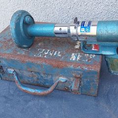 Concrete stud gun