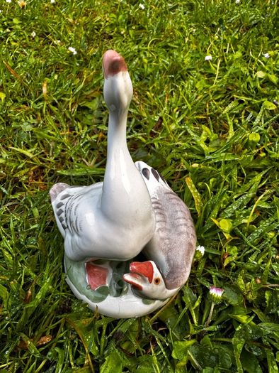 Mid-Century USSR Porcelain Sculpture Two Geese by Dmitry Gorlov Verbilki Export Mark DFZ