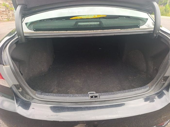 Toyota Avensis 2012