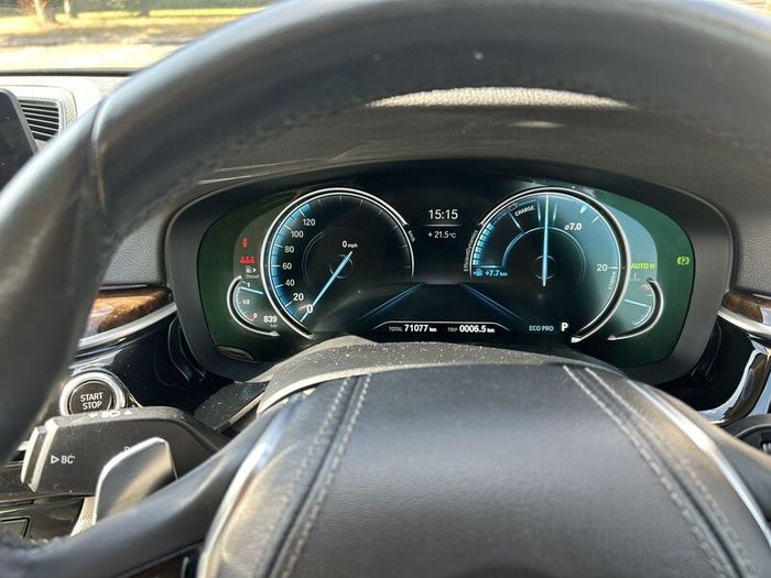 BMW 5-Series 2017 // Cream Leather // Very Low Kms
