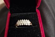 9ct gold cz ring