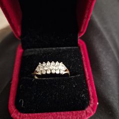 9ct gold cz ring