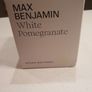 Max Benjamin White Pomegranate Natural Wax Candle  210 grams Image 2